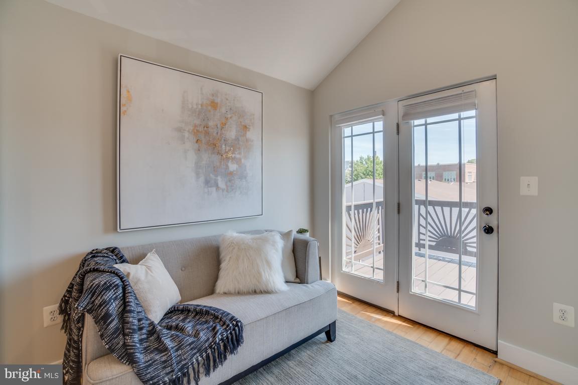 1126 Columbia Road Northwest, Unit 4 Washington, DC 20009 - Photo 22 of 44