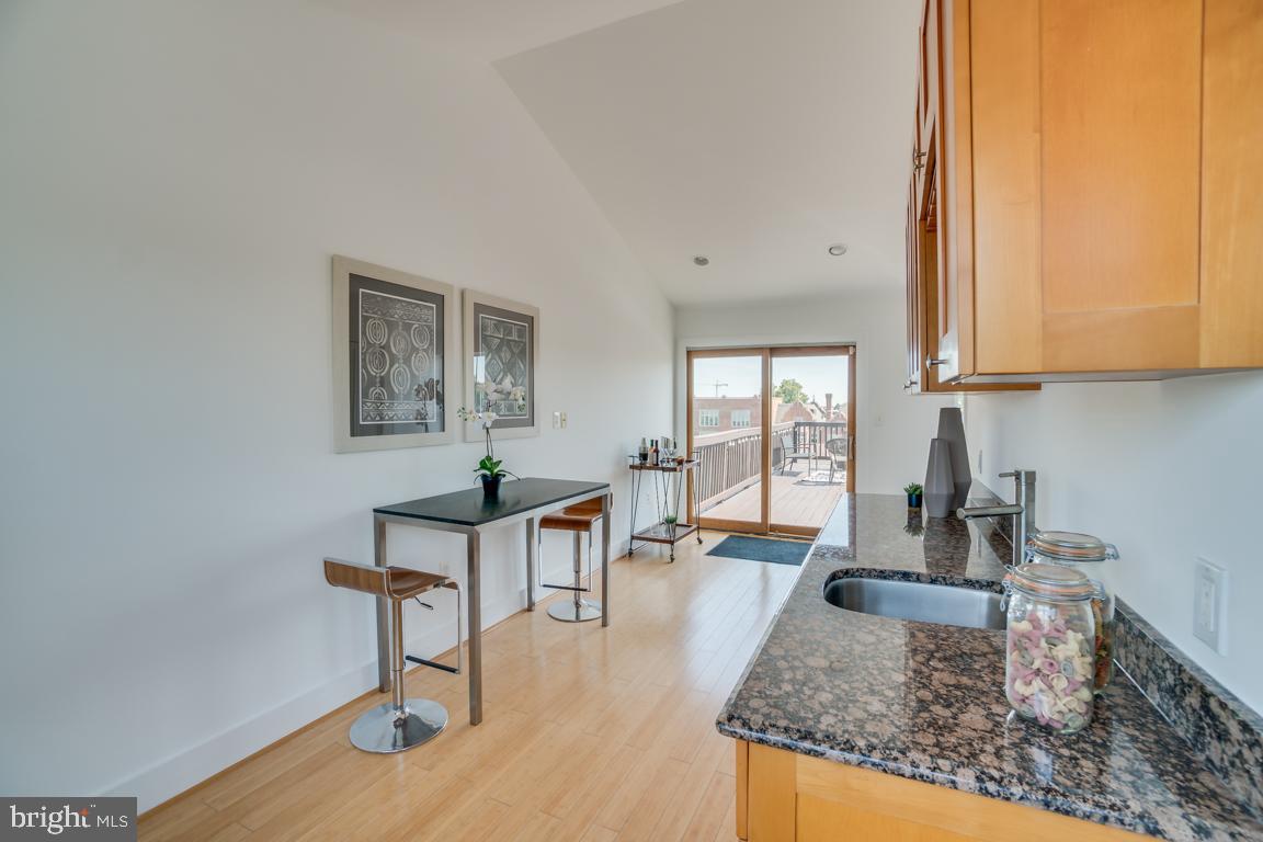 1126 Columbia Road Northwest, Unit 4 Washington, DC 20009 - Photo 36 of 44