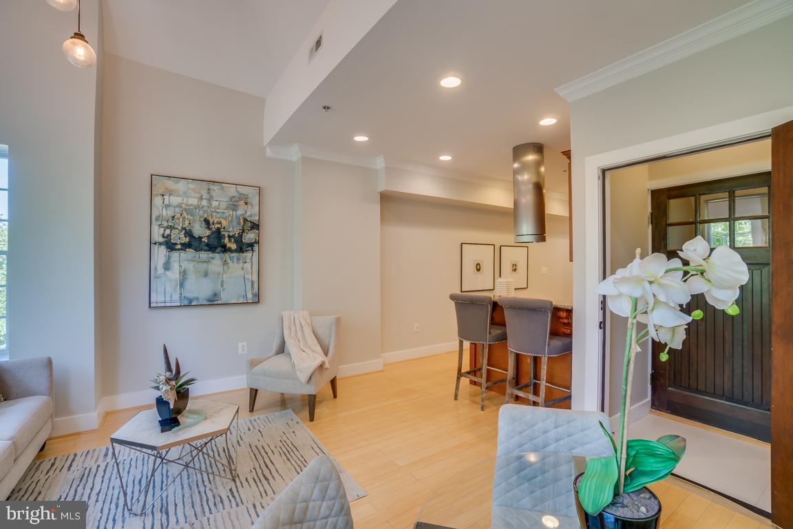 1126 Columbia Road Northwest, Unit 4 Washington, DC 20009 - Photo 6 of 44