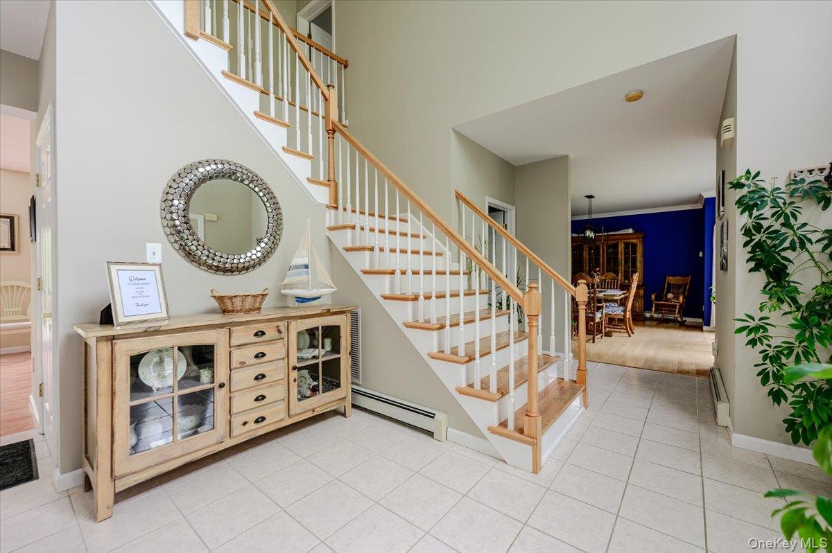 24 Muscoot Road East Mahopac, NY 10541 - Photo 2 of 46