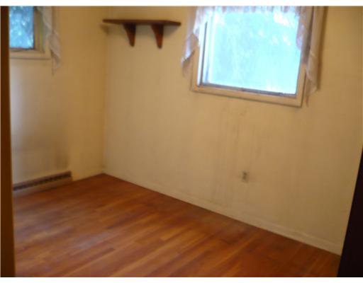 752 Mercer Road Beaver Falls, PA 15010 - Photo 6 of 14 Bedroom.