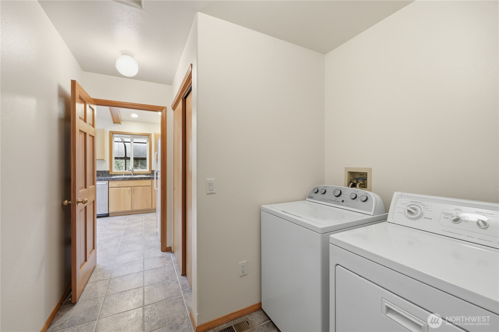 109 Vancouver Place Sequim, WA 98382 - Photo 18 of 40