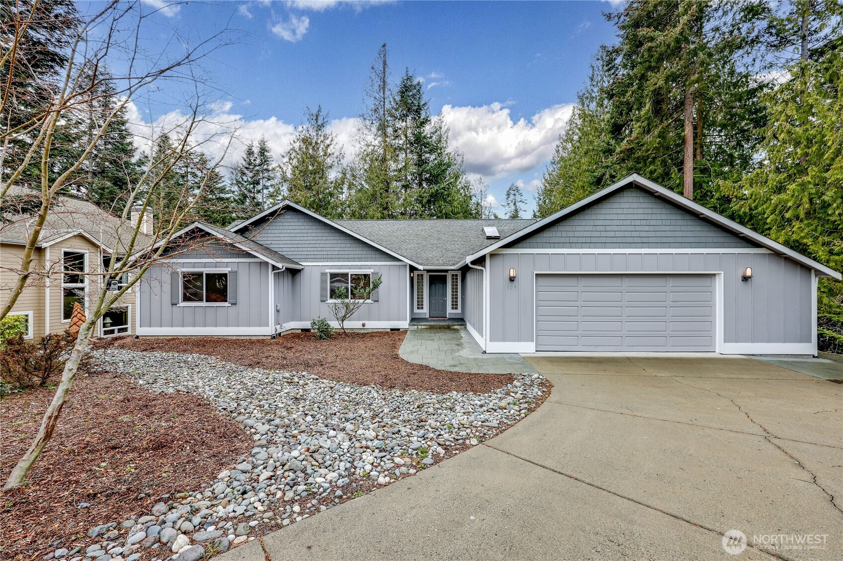 109 Vancouver Place Sequim, WA 98382 - Photo 2 of 40