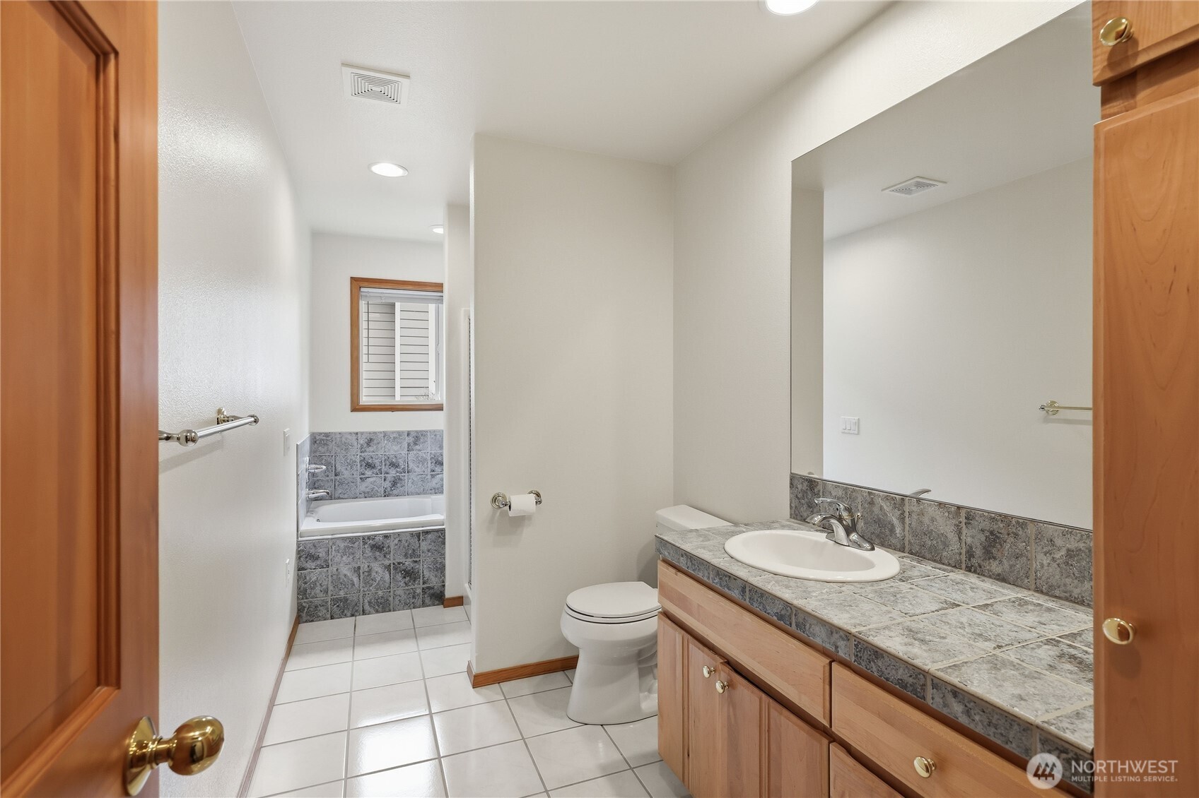 109 Vancouver Place Sequim, WA 98382 - Photo 23 of 40
