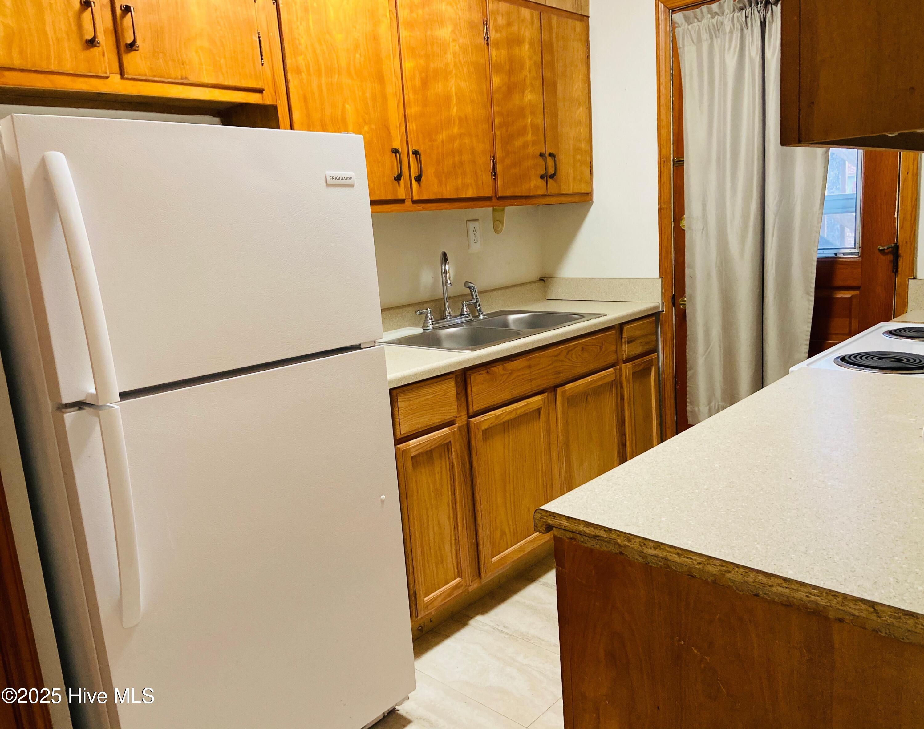 1108 Weeks Street, Unit A Elizabeth City, NC 27909 - Photo 2 of 6 original (1)