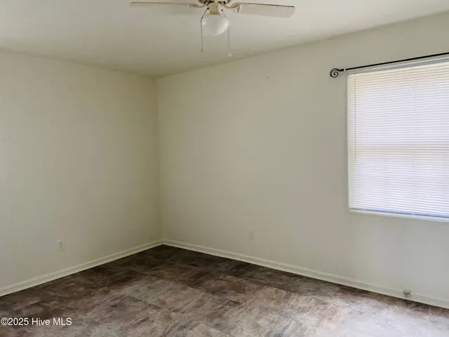 $1,117 | 1108 Weeks Street, Unit A, Elizabeth City, NC 27909