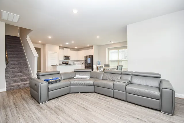 $2,600 | 4731 Bluestem Prairie Drive, Rosenberg, TX 77469