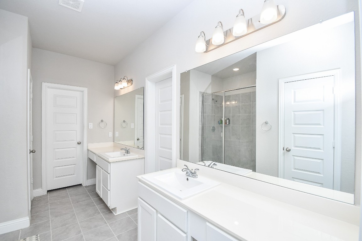 4731 Bluestem Prairie Drive Rosenberg, TX 77469 - Photo 17 of 32