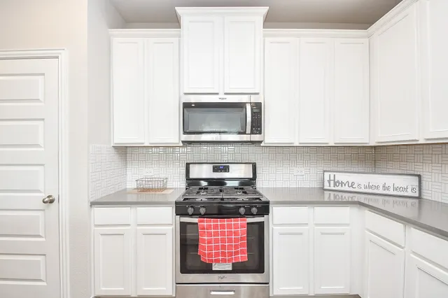 $2,600 | 4731 Bluestem Prairie Drive, Rosenberg, TX 77469