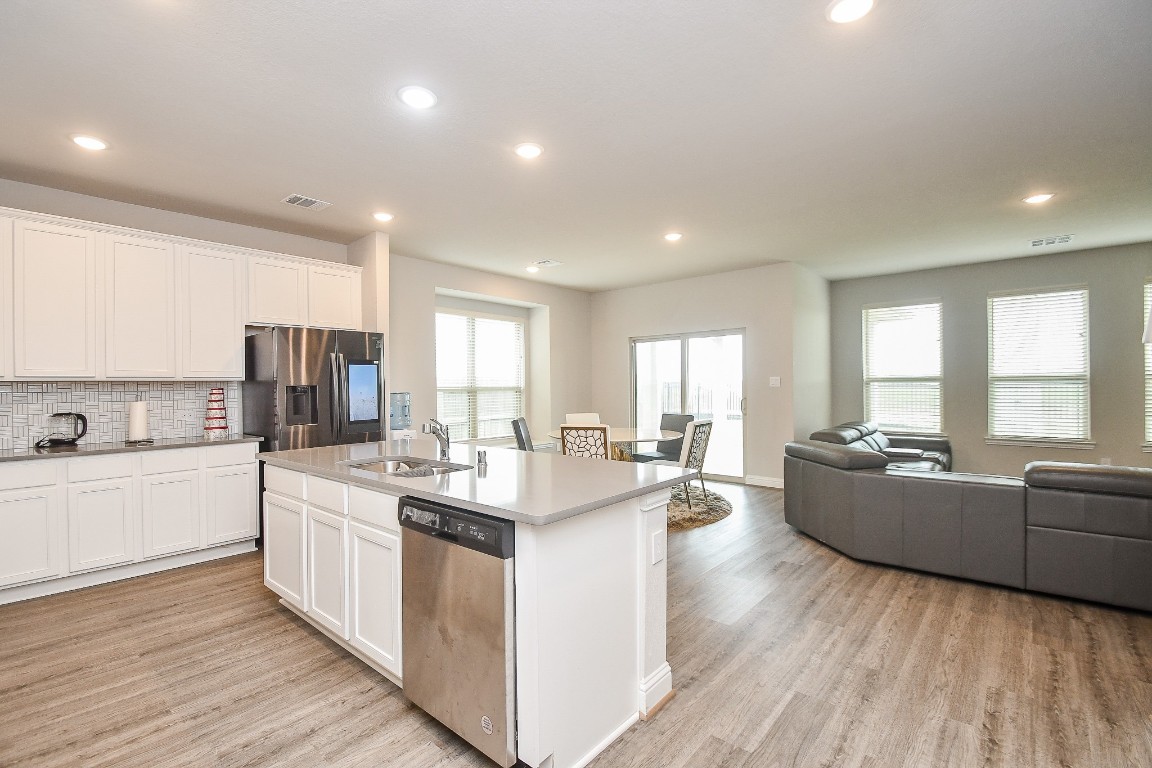 4731 Bluestem Prairie Drive Rosenberg, TX 77469 - Photo 9 of 32