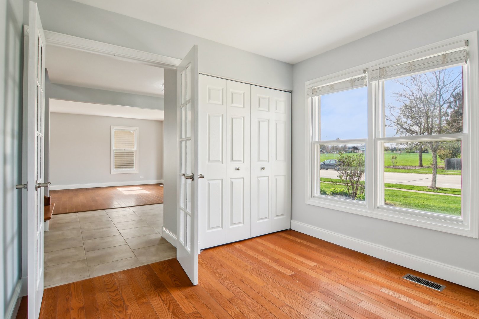 865 Cimarron Drive Cary, IL 60013 - Photo 17 of 53