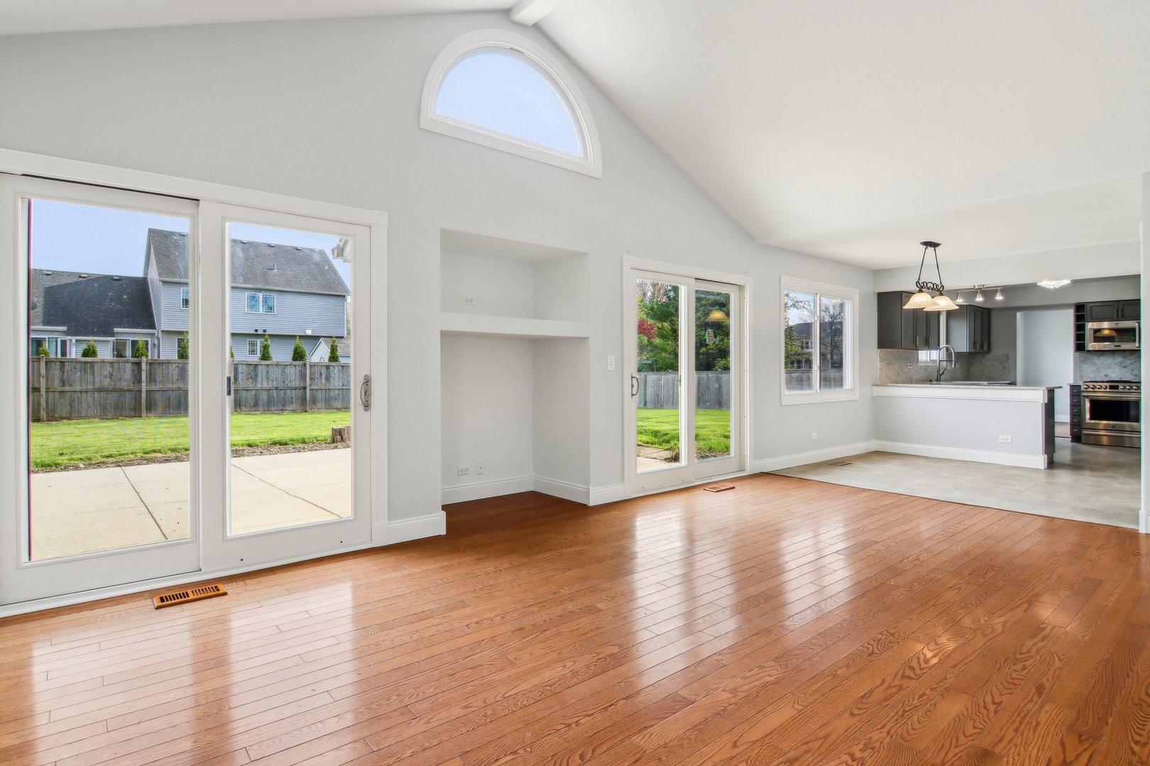 865 Cimarron Drive Cary, IL 60013 - Photo 8 of 53