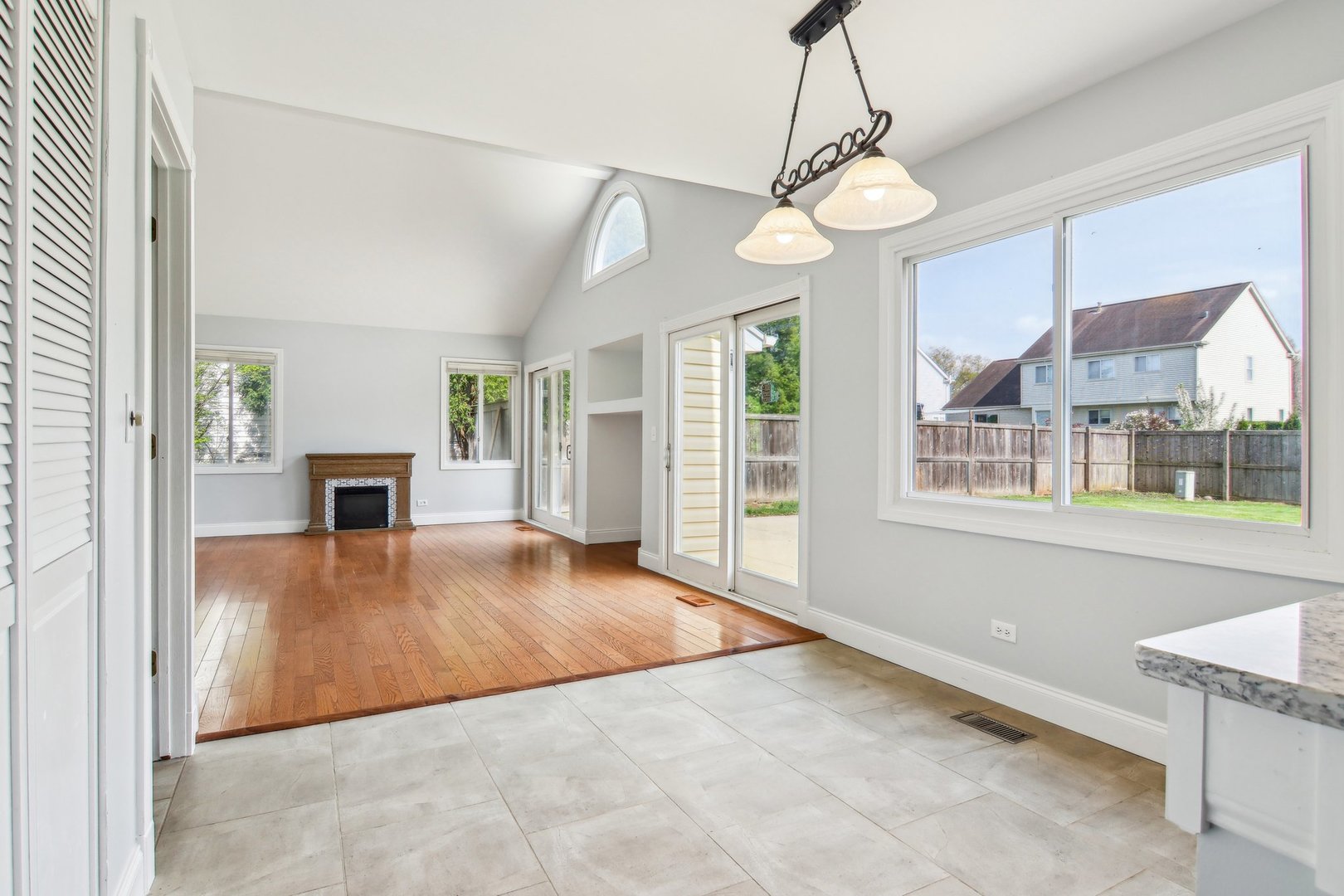 865 Cimarron Drive Cary, IL 60013 - Photo 10 of 53