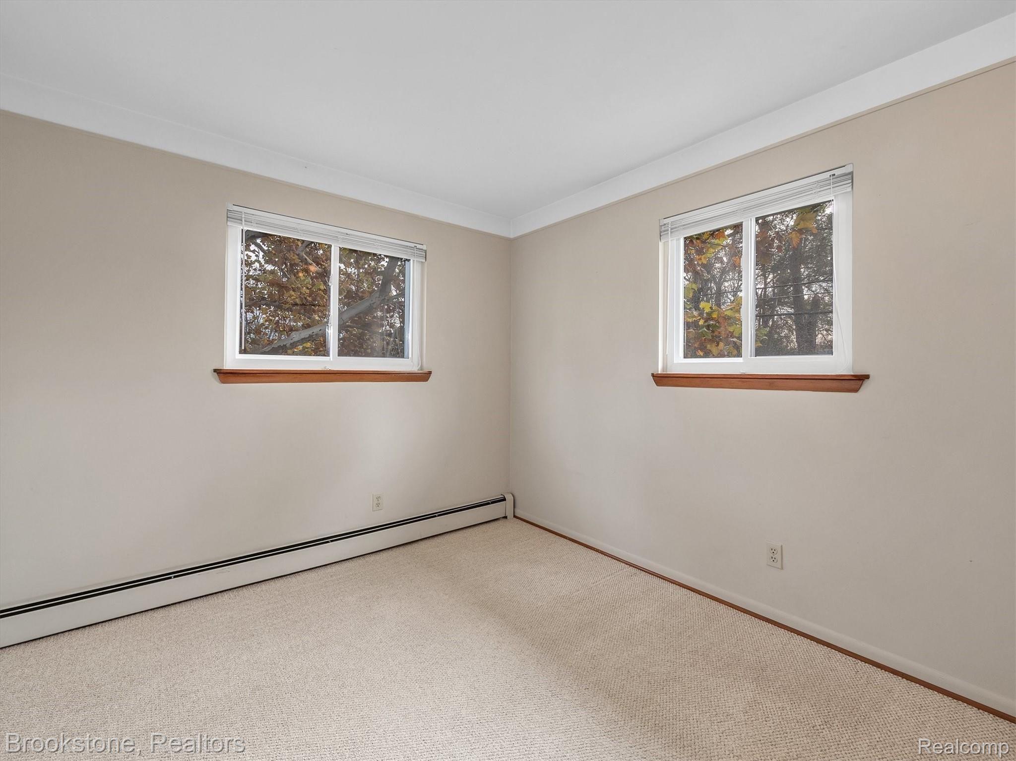 2960 York Road Rochester, MI 48309 - Photo 16 of 24 Bedroom #3
