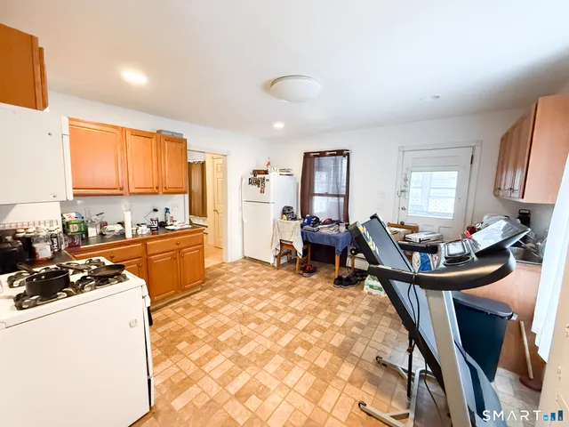 $399,999 | 111 Long Hill Avenue, Shelton, CT 06484