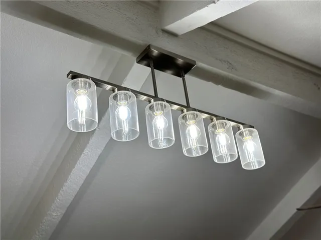 $447,000 | 8606 Gladedale Drive, Woodway, TX 76712