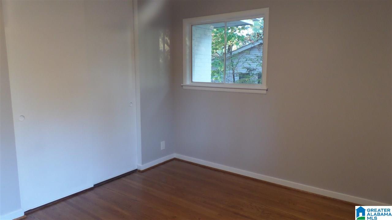 1113 Barnisdale Road Birmingham, AL 35235 - Photo 12 of 32