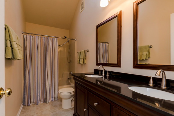 2320 Indian Grass Road Naperville, IL 60564 - Photo 16 of 25 Gallery Image 16