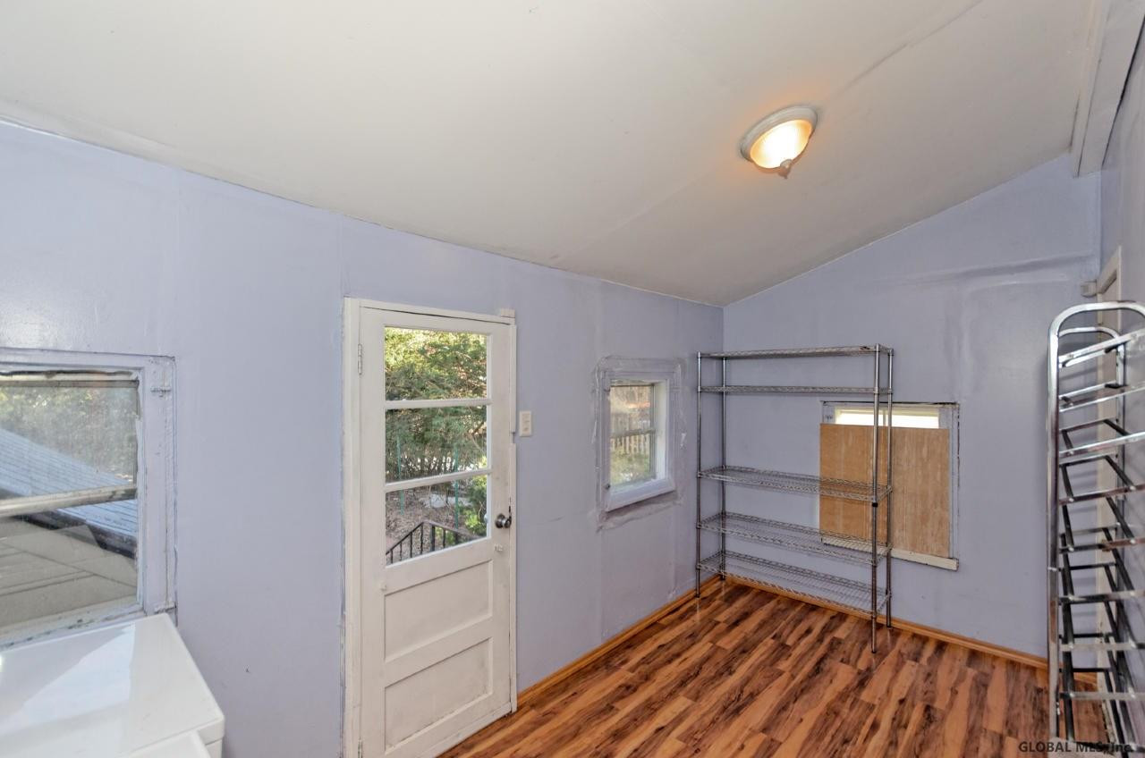 486 Bradford Road Schenectady, NY 12304 - Photo 20 of 25 Photo 20
