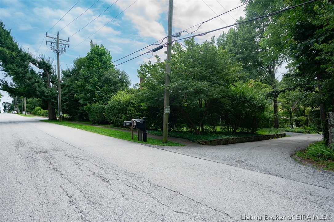 1302 Ridgeway Avenue New Albany, IN 47150 - Photo 11 of 99