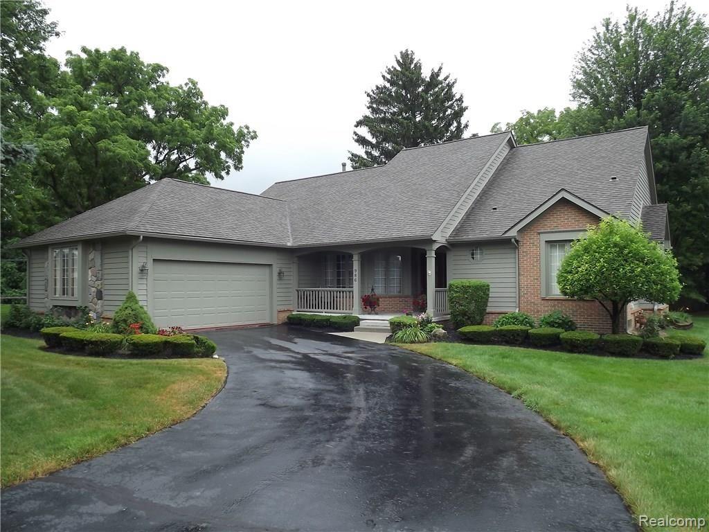 986 Pine Trail Drive Rochester Hills, MI 48307 - Photo 1 of 20
