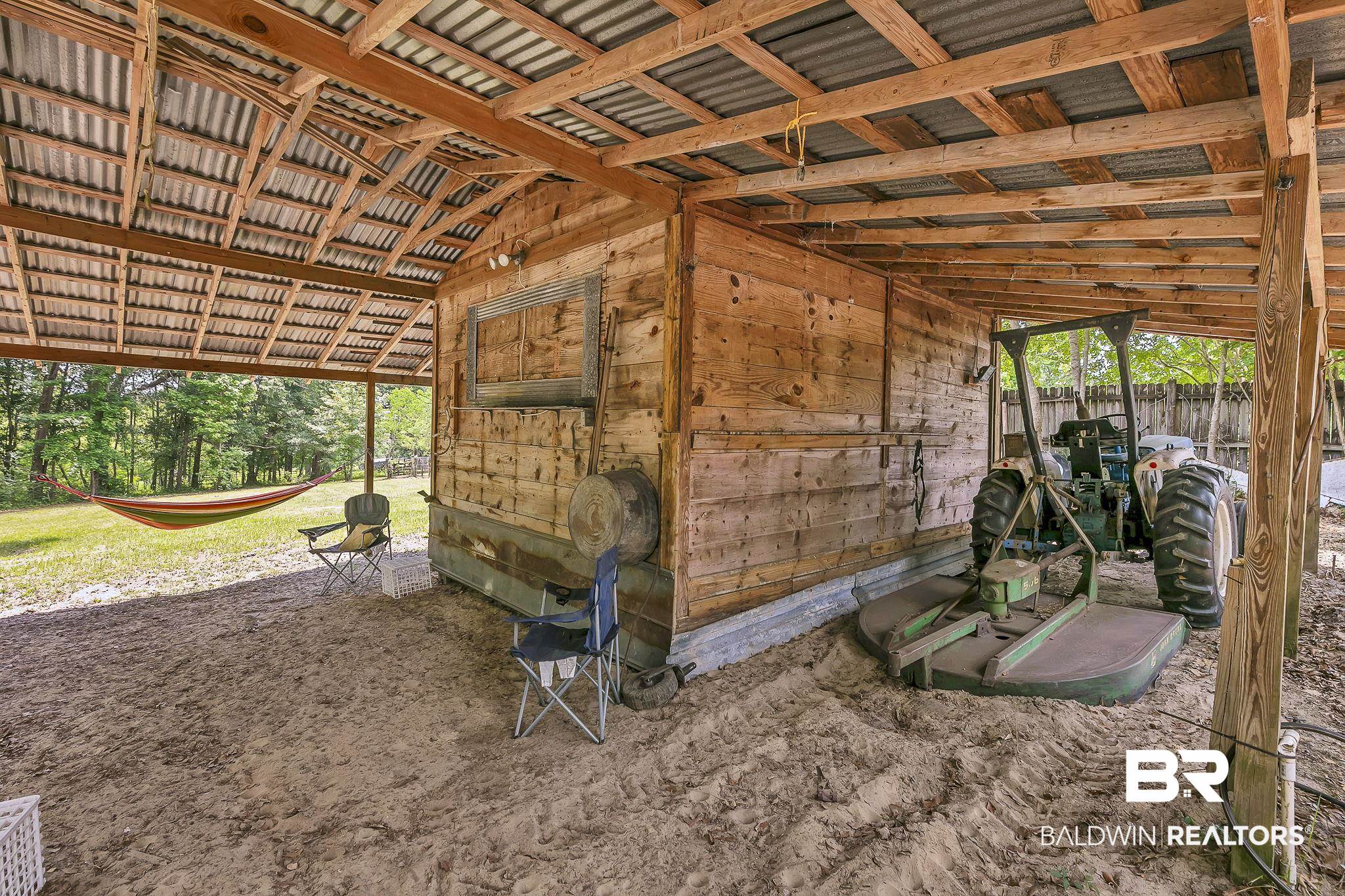 18626-1 Moore Road Andalusia, AL 36420 - Photo 4 of 17 View of stable