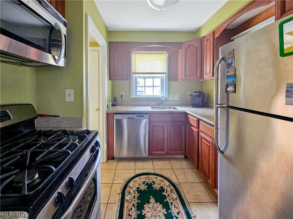 4355 Garwood Road Cleveland, OH 44109 - Photo 6 of 43 Gallery Image 6