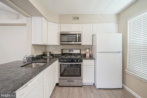 $1,950 | 2107 A Sedgefield Drive, Mount Laurel, NJ 08054