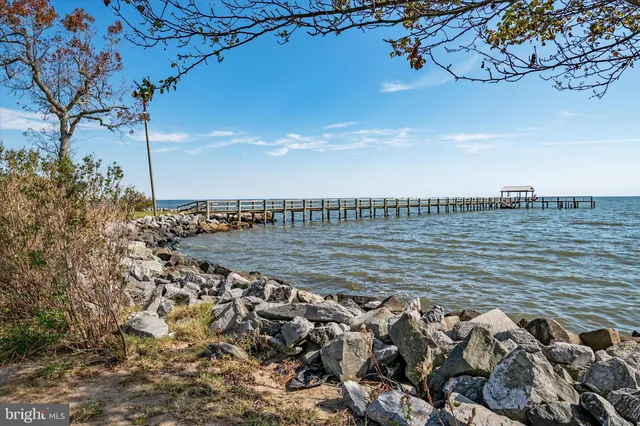 $409,000 | 1215 Garret Avenue, Churchton, MD 20733