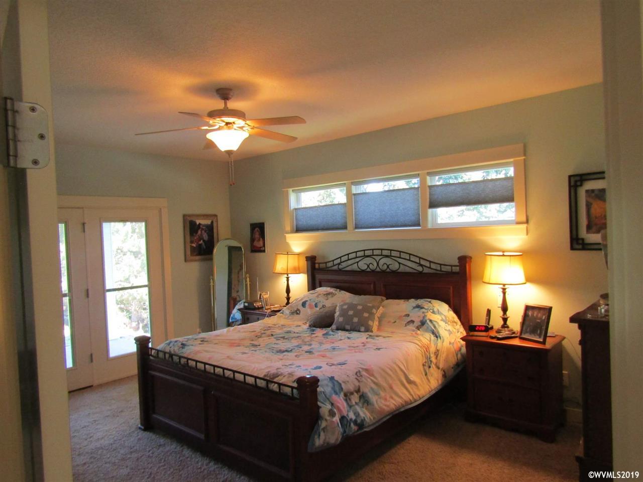 6607 Hazelgreen Road Northeast Salem, OR 97305 - Photo 24 of 41