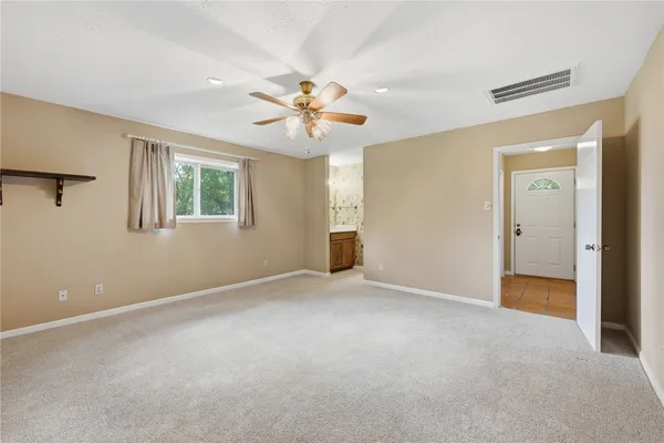 $325,000 | 806 Mary Lake Drive, Bryan, TX 77802