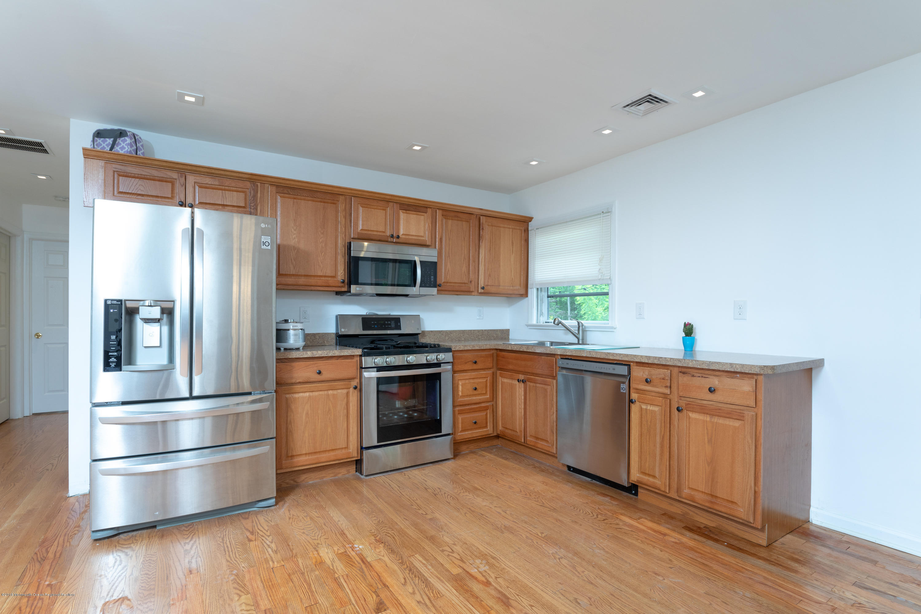 1610 Dorset Dock Road Point Pleasant, NJ 08742 - Photo 5 of 30 Kitchen