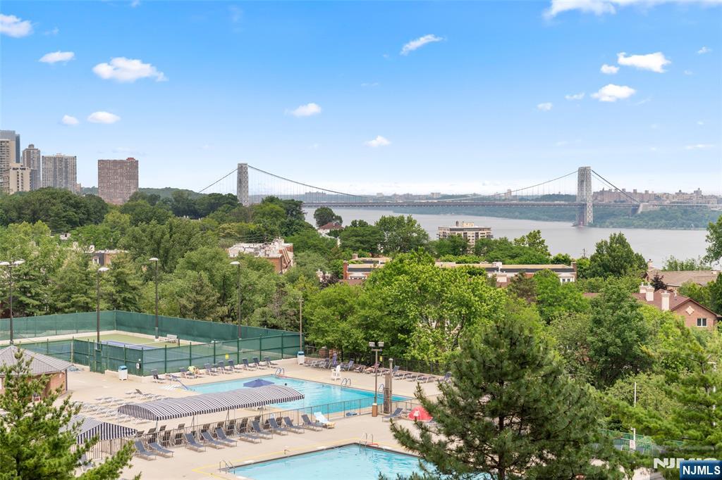 200 Winston Drive, Unit 508 Cliffside Park, NJ 07010 - Photo 13 of 25 a view of a water fountain and a yard