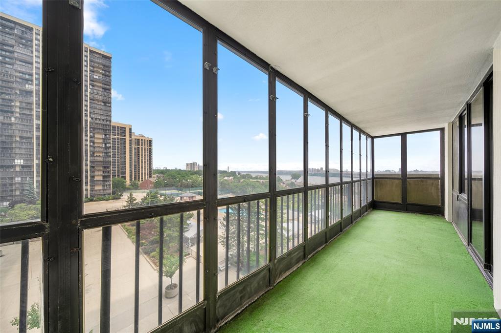 200 Winston Drive, Unit 508 Cliffside Park, NJ 07010 - Photo 5 of 25 a view of a city from stairs