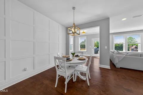 $699,900 | 4900 Sunset Stream Drive, Fuquay-Varina, NC 27526
