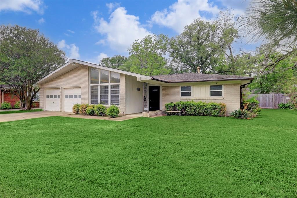 7622 Richmond Avenue Houston, TX 77063 - Photo 7 of 9