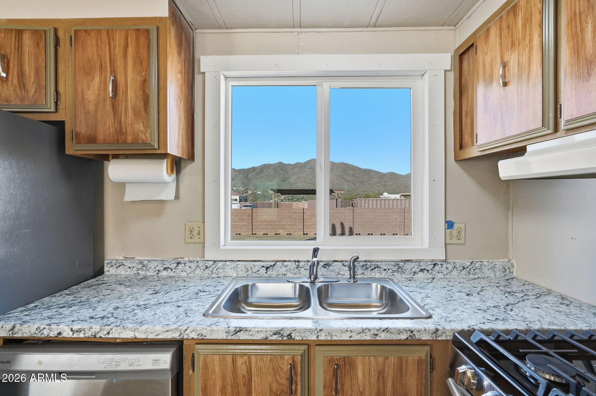 24 West Circle Mountain Road New River, AZ 85087 - Photo 6 of 42 Kitchen