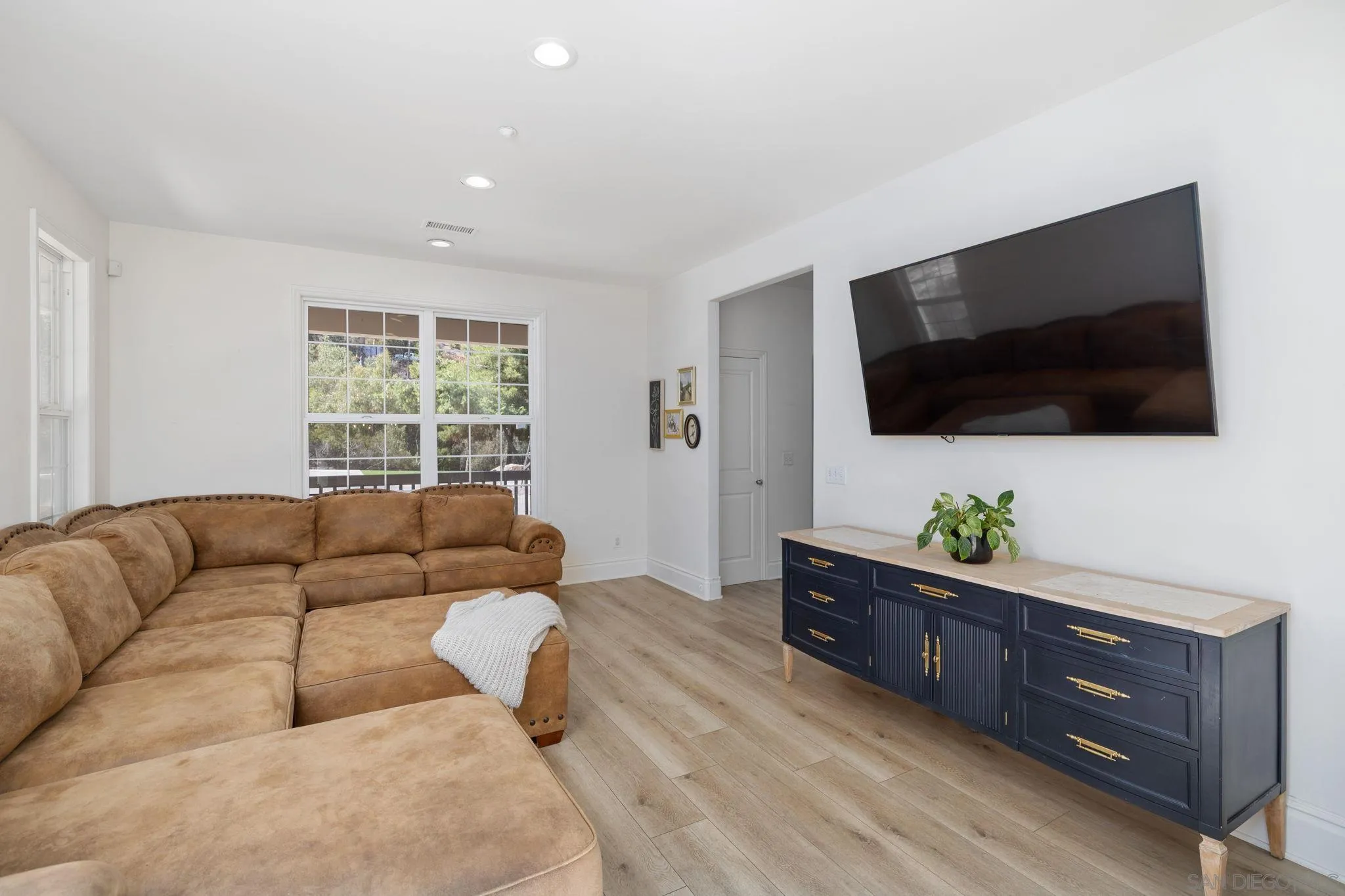 2060 Forester Creek Road El Cajon, CA 92021 - Photo 15 of 54 Gallery Image 15