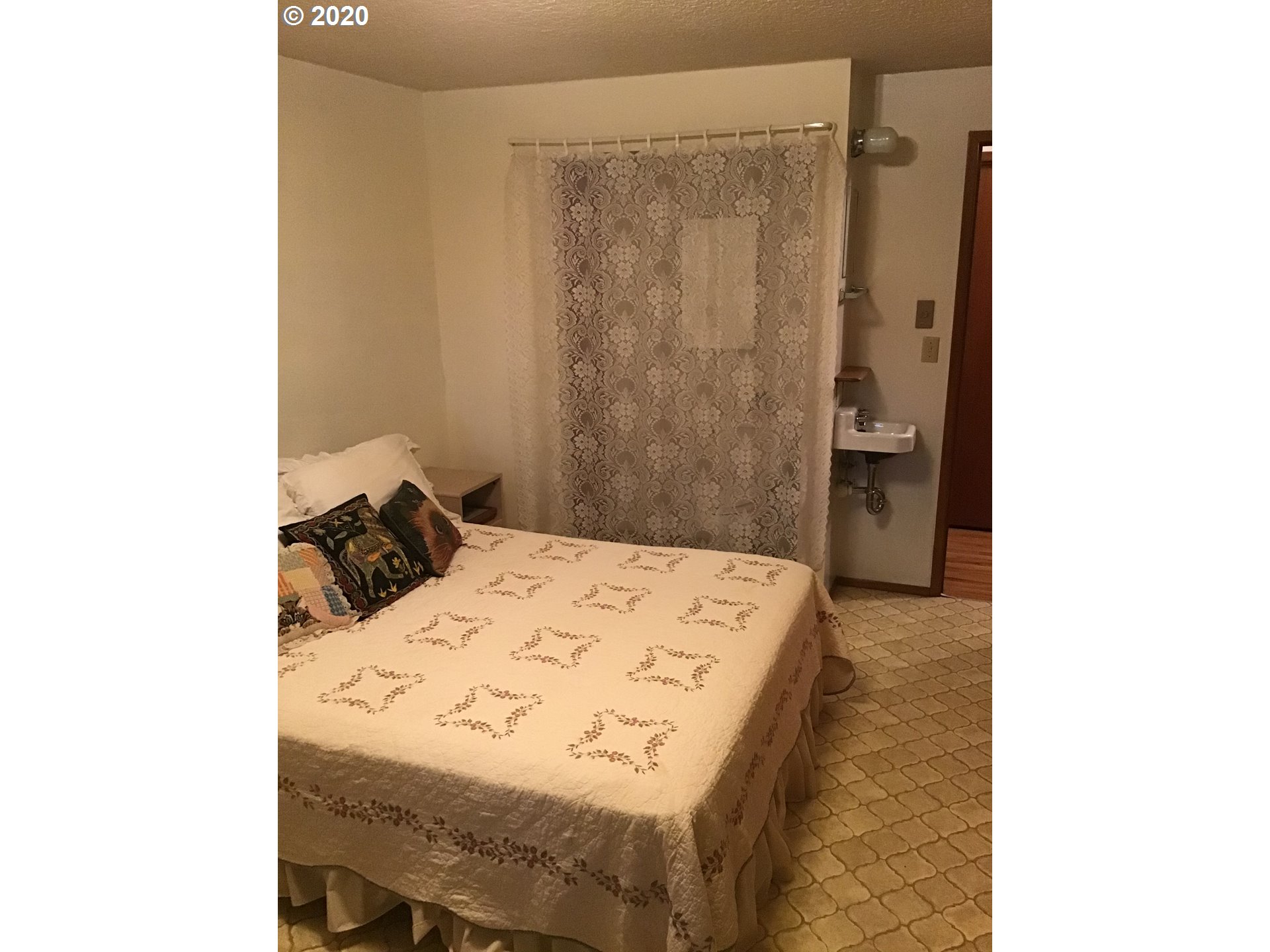 2295 Umpqua Road Woodburn, OR 97071 - Photo 10 of 19 Gallery Image 10
