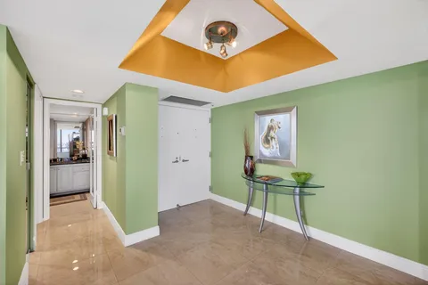 $1,200,000 | 5510 North Ocean Drive, Unit 26C, Singer Island, FL 33404