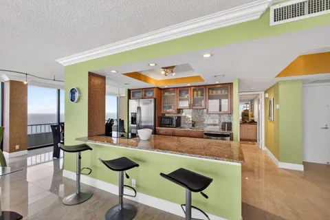 $1,200,000 | 5510 North Ocean Drive, Unit 26C, Singer Island, FL 33404