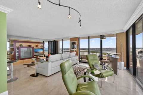 $1,200,000 | 5510 North Ocean Drive, Unit 26C, Singer Island, FL 33404