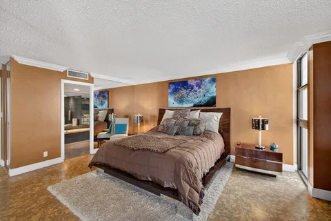 $1,200,000 | 5510 North Ocean Drive, Unit 26C, Singer Island, FL 33404