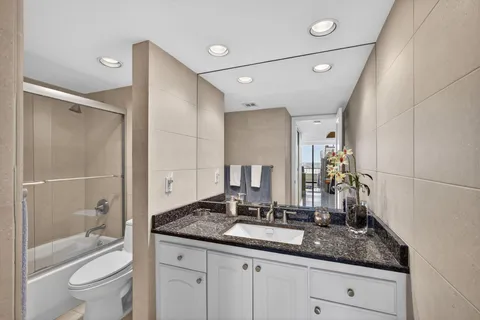$1,200,000 | 5510 North Ocean Drive, Unit 26C, Singer Island, FL 33404