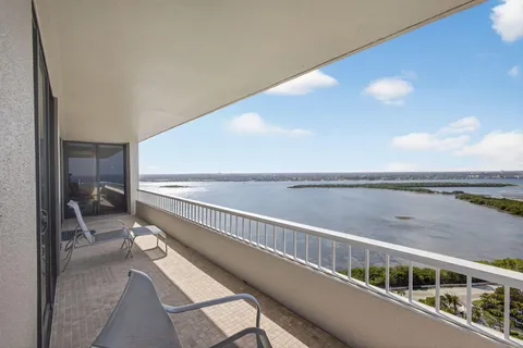 $1,200,000 | 5510 North Ocean Drive, Unit 26C, Singer Island, FL 33404