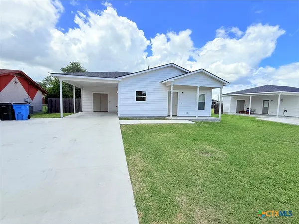 $1,500 | 1168 Sycamore Street, Seguin, TX 78155