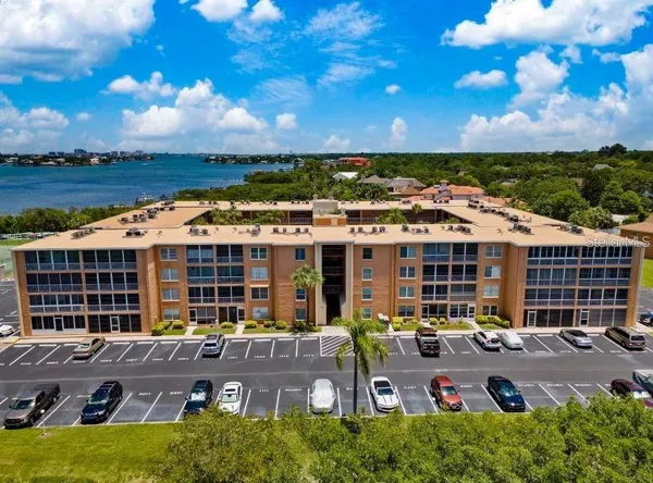 $1,850 | 12760 Indian Rocks Road, Unit 1031, Largo, FL 33774