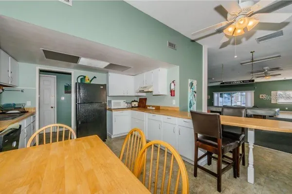 $1,850 | 12760 Indian Rocks Road, Unit 1031, Largo, FL 33774
