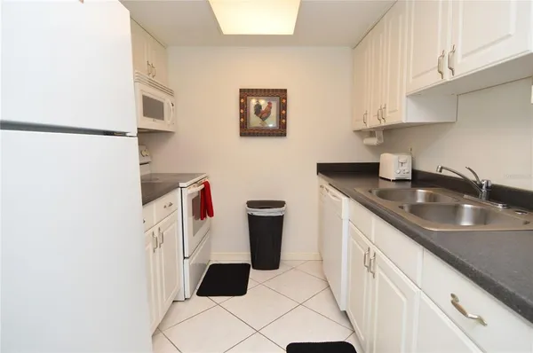 $1,850 | 12760 Indian Rocks Road, Unit 1031, Largo, FL 33774