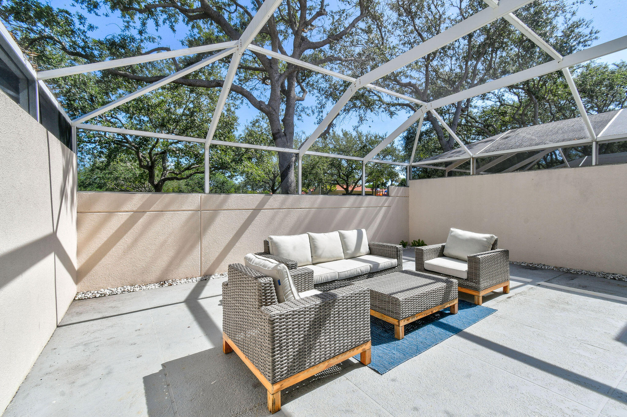 59 Live Oak Circle Tequesta, FL 33469 - Photo 30 of 35 59LiveOakCircle(56)screened patio 2